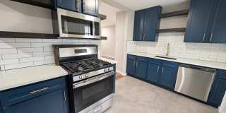 Cute, Remodeled 2 Bed in Village Gallery 6