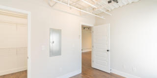 614 E Main Street Gallery 12