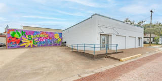 240 W Green Street Gallery 1