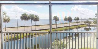 Regatta Shores Gallery 17