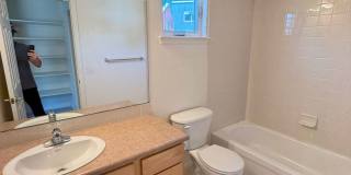 ***1,000 Off 1st Month rent if Lease signed by 9/1*** Light filled 3BD/3BA townhome Gallery 16