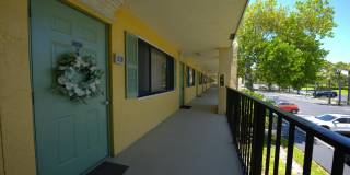 1523 Meadows Circle W Gallery 2