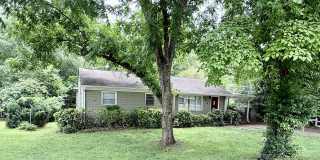 Cute Three Bedroom Near Piedmont Hospital Cute Three Bedroom Near Piedmont Hospital Gallery 3
