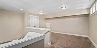 Close proximity to Old Mill District and downtown Gallery 36