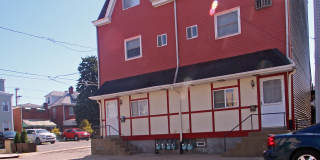 215 Ella St Gallery 1