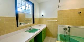 Mid Century Modern Gem! Mid Century Modern Gem! Gallery 22
