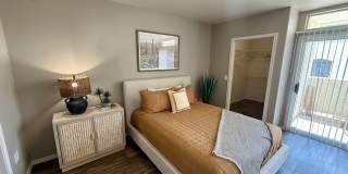 Carlyle Townhomes Gallery 22