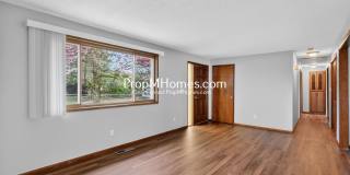 Updated Three Bedroom Home in Oregon City! Gallery 3