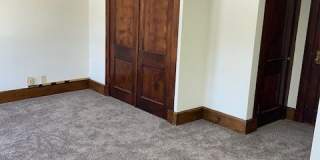 119 1/2 N Broadway - 1 Gallery 1