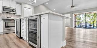 Remodeled 2/2 Waterfront Condo Gallery 12