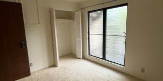 For Rent | 2 Bedroom, 2 bathroom Condo in Kona Eastwind with 1 assigned parking stall Gallery 17