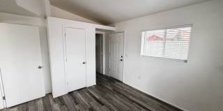 1 month Free rent! Downtown Chandler 1 bed 1 bath! Gallery 7