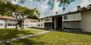 325 W Laurel Dr 325 W Laurel Dr Gallery 1