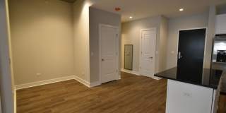 3833 N Broadway Gallery 88