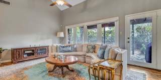 LUXURY 3-BEDROOM TOWNHOME IN ALAMO HEIGHTS Gallery 9