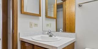 Downtown 2 bedroom Condo! Gallery 15