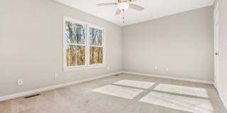 2be /1.5ba Duplex Near Downtown Cary Gallery 10