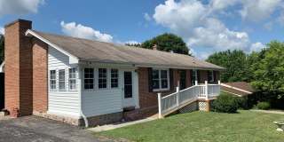 Blacksburg Home with Basement and Off Street Parking Gallery 1