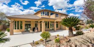 Elegant Anthem Country Club Residence with Spa, Balcony & 3-Car Garage Gallery 69