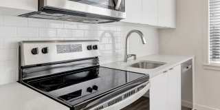 Luxurious Studios with Rooftop Deck and Secured Entry! Gallery 28