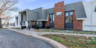 Oval Spring Apartments Gallery 27