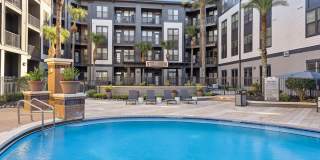 Steelhouse Gallery 16