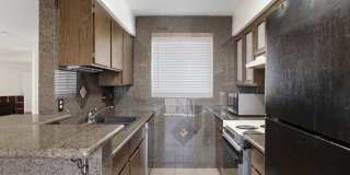 Private 2/2  Unit • Quiet Community • Prime North Phoenix Location Gallery 4