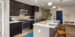 Nine15 Midtown Gallery 16