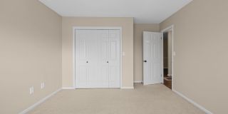 Gorgeous 2 bedroom home- Move-In Ready Condo in Parkview. Minutes to Downtown Greenville & the New Harris Teeter Shopping Hub! Gallery 25