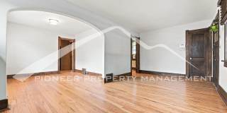 Gorgeous Home with Washer/Dryer and 1-Car Garage Gallery 7