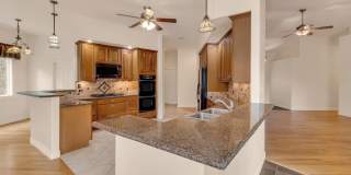 Beautiful & Spacious 4Bd 3.5Bath Home w/An Occupied Mother in Law Suite on Lower Level Gallery 87