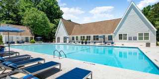 Dunwoody Glen Gallery 12