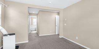 LIGHT AND BRIGHT 3 BED/2.5 BATH HOME IN MONUMENT! Gallery 23