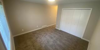 Charming 3 Bed, 3 Bath Duplex near Riverside State Park! Gallery 28