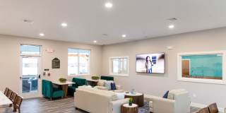 Huntington Exchange Dover Gallery 28