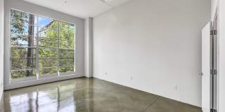 Authentic Loft Living in an Emeryville Landmark Gallery 11