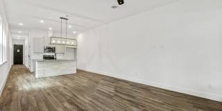 214 Connelly St Gallery 14