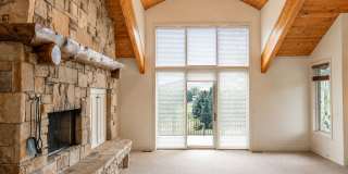 Luxury Townhome at The Cove at Eagle Mountain in Park Meadows Gallery 3