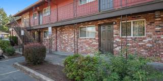 Colonial Villa Apartments Gallery 13