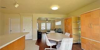 13129 THOROUGHBRED Loop Gallery 7
