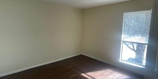Upper unit condo in Winston-Salem Gallery 11