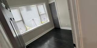 New renovation Spacious  South Shore 3bed room 1 bath units Gallery 52
