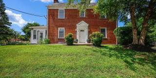 212 FREDERICK Avenue S Gallery 3