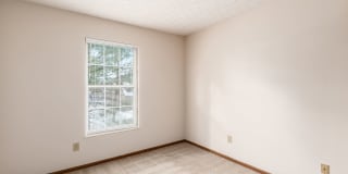 Bear Pointe Gallery 12