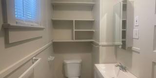 1 BED 1 BATH HOUSE NEAR DOWNTOWN 1 BED 1 BATH HOUSE NEAR DOWNTOWN Gallery 19