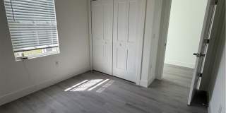 723 Ivan Avenue S unit: 723 Gallery 22