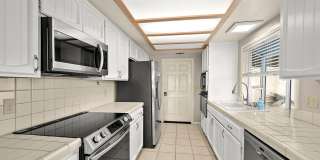 Ocean View La Jolla Home | 3BR + 3BA | Patio, Balcony & 2-Car Garage Gallery 22