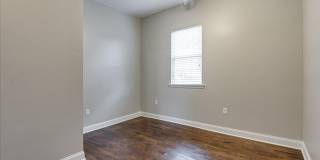 Charming 1920 renovated home! Gallery 17