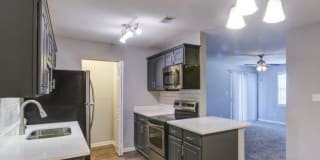 Triangle Park Apartments Gallery 15