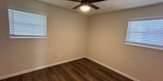 Stunning and trendy 3 bed 2 bath 2 car garage in Moore! Gallery 12